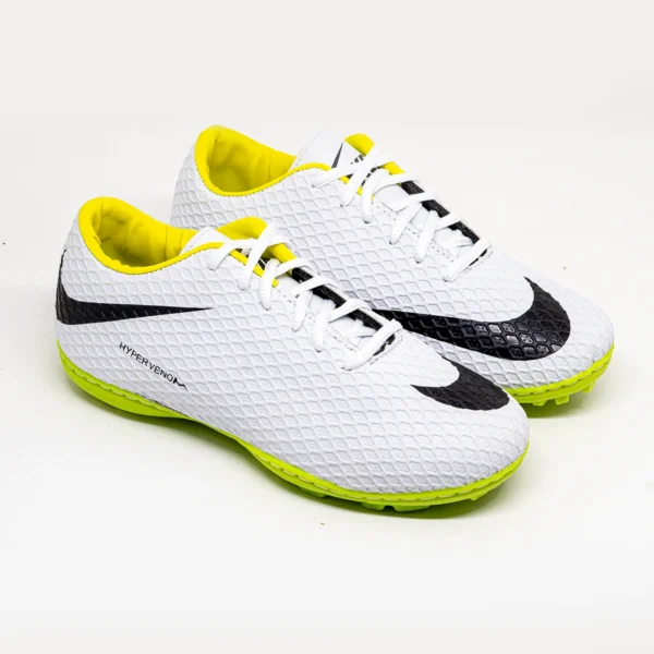 Chuteira Society Nike Hypervenom