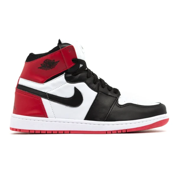 Tênis Nike Air Jordan 1 MID Cano Médio