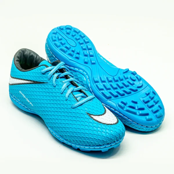 Chuteira Society Nike Hypervenom